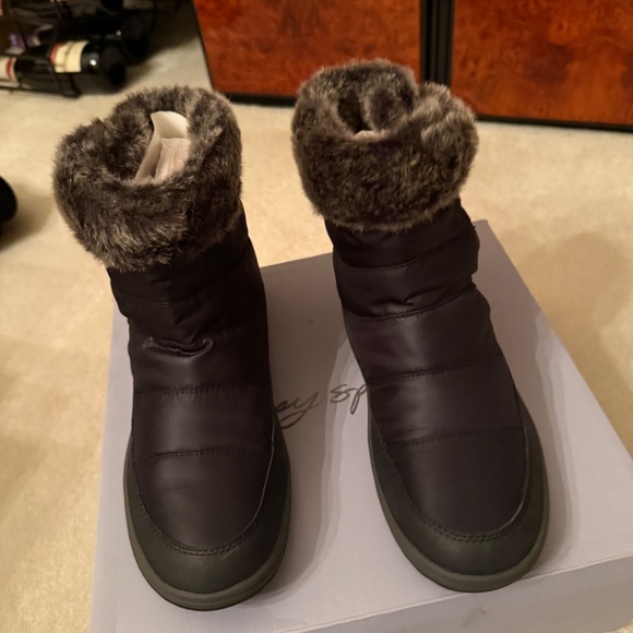 Easy Spirit      Black boots - Picture 5 of 5